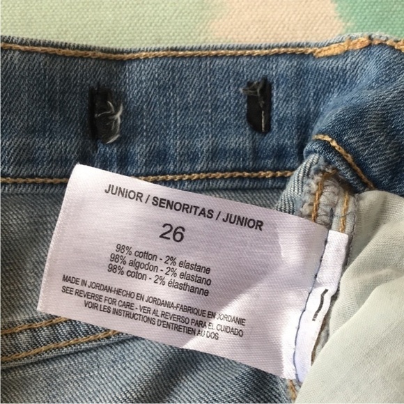 Elle Moss Jordan High Waist Straight Leg Raw Hem Jeans Light Wash - Picture 8 of 15